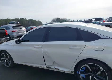 2022 Honda Accord Sport z USA, uszkodzony, nr VIN 1HGCV1F37NA037894